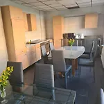 Hostel M&r