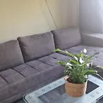 M&r