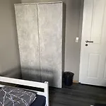 M&r Hostel *